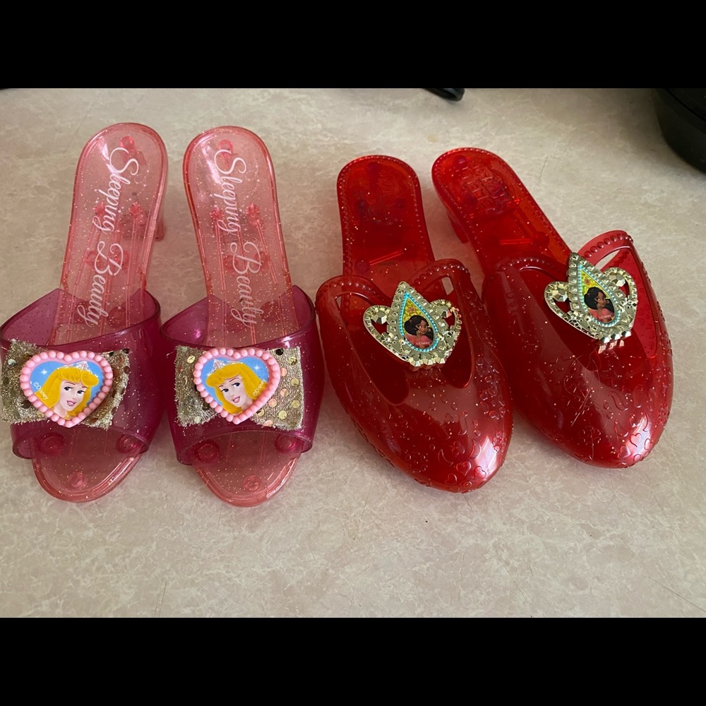 Little girls Disney princess dress up shoes Aurora and Elena